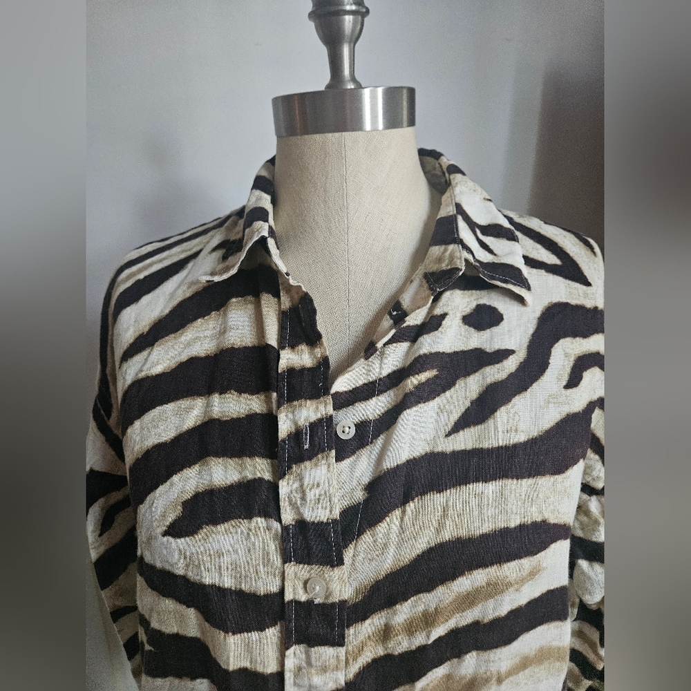 LAUREN RALPH LAUREN Relaxed Fit Zebra-Print Linen Shirt | SZ S - Picture 8 of 14